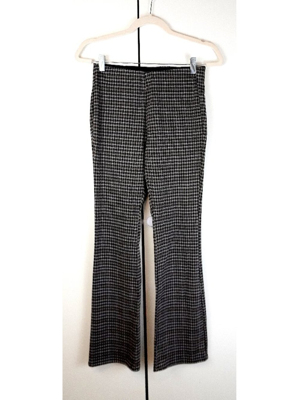 AE "It Knit" Pull-On High-Waisted Kick Boot Houndstooth Pant